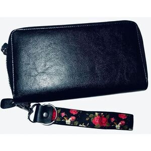 Lavemi RFID Leather Wallet/Wristlet
